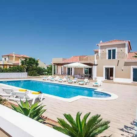 Villa Green Villa *