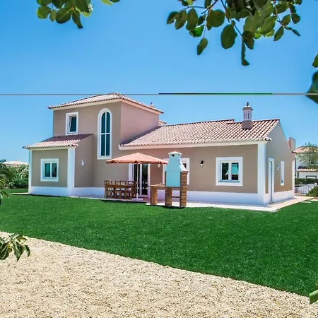 Villa Green Villa